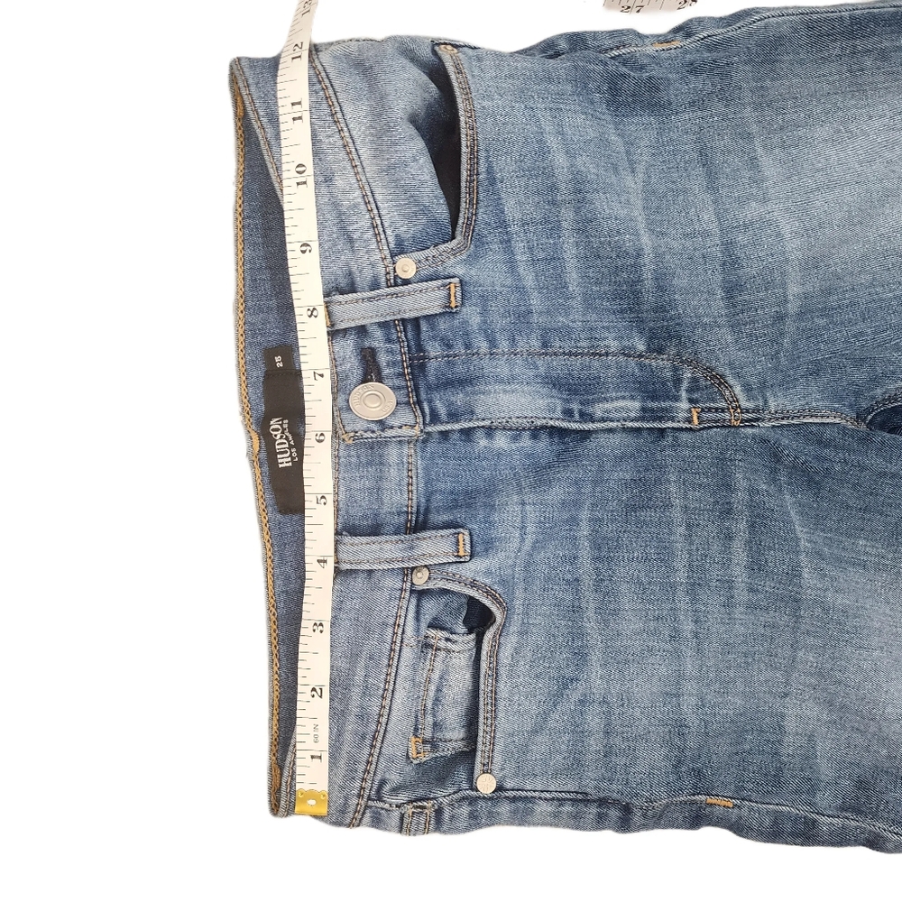 Hudson Jeans. Light Wash Denim with Exposed Hemline. Barbara Skinny. Size 25 - Picture 10 of 10
